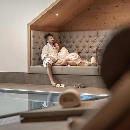 Post Ξενοδοχείο 4*