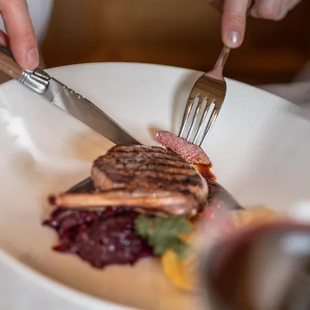 Ξενοδοχείο Post 4*