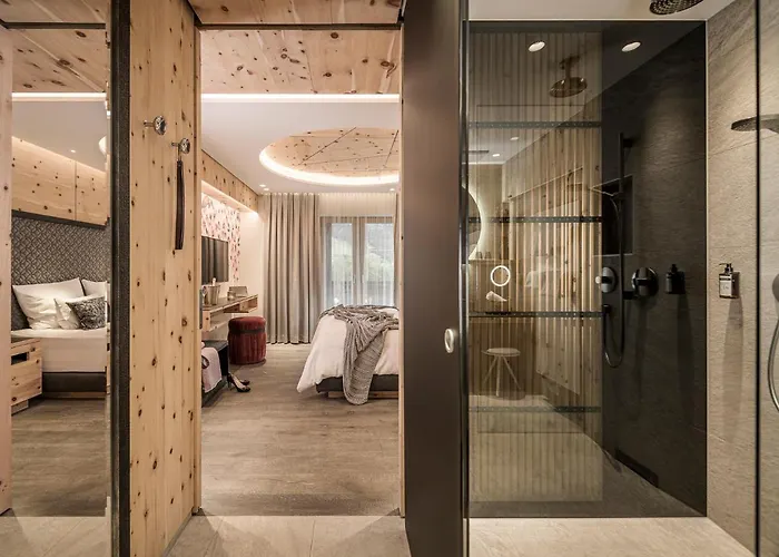 Ξενοδοχείο Post 4*