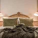Post 4* كالتنباش