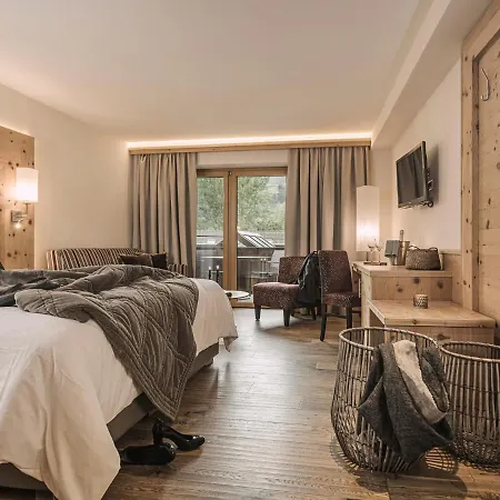 Post Hotel 4*