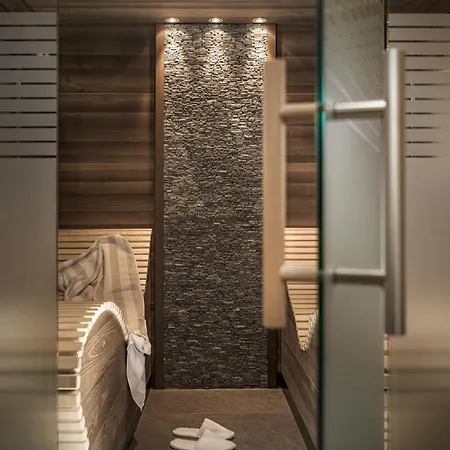 Post Hotel
