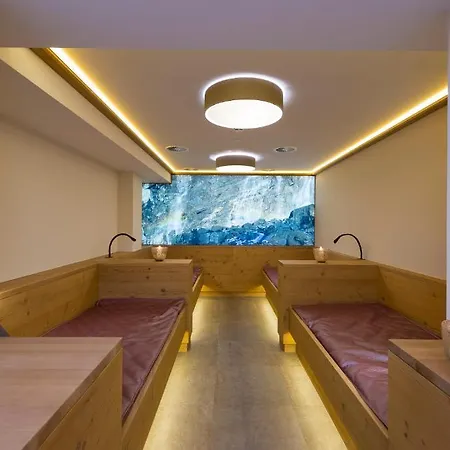 Post Hotel 4*